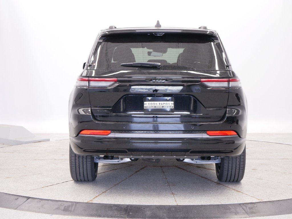 New 2027 Jeep Grand Cherokee Limited AWD/4WD image 4