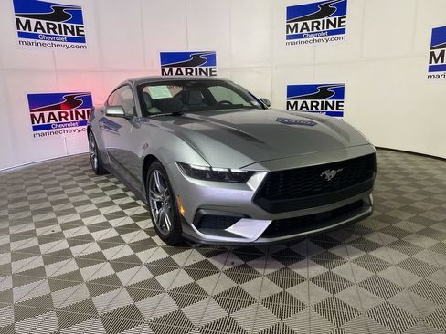 Used 2025 Ford Mustang Premium RWD image 1