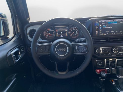 Used 2026 Jeep Wrangler Unlimited Sport AWD/4WD image 13