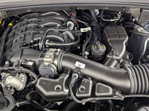 New 2025 Jeep Grand Cherokee L Altitude image 12