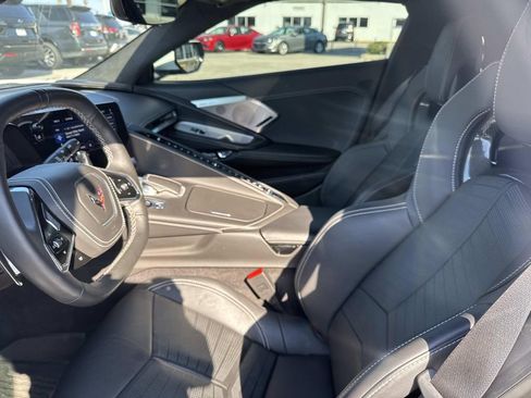 Used 2023 Chevrolet Corvette Stingray Premium Cpe w/ Z51 Performance Package image 13