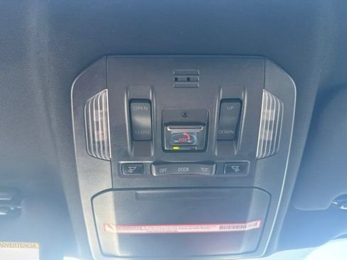 Used 2022 Toyota Highlander XSE FWD image 36