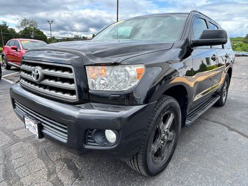 Used 2013 Toyota Sequoia SR5 w/ Sport Appearance Pkg AWD/4WD image 1
