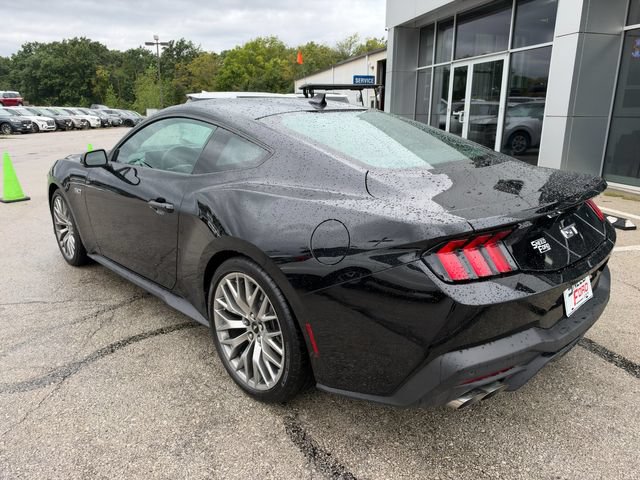 Used 2026 Ford Mustang GT Premium RWD image 5
