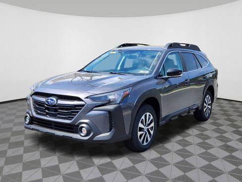 Certified 2025 Subaru Outback Premium image 2