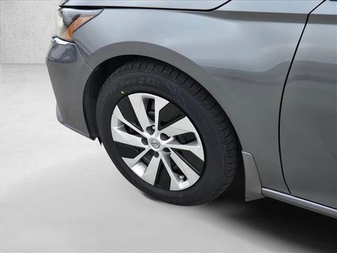 Used 2023 Nissan Altima 2.5 S image 22