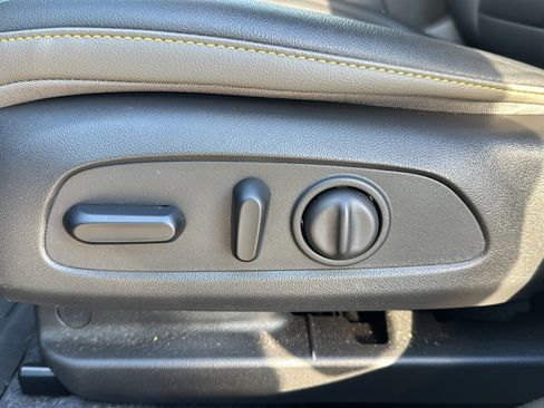 Used 2024 Chevrolet Trax ACTIV w/ Driver Confidence Package image 14