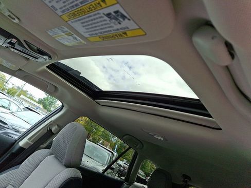 Used 2023 Subaru Outback Premium w/ Popular Package #1 image 12