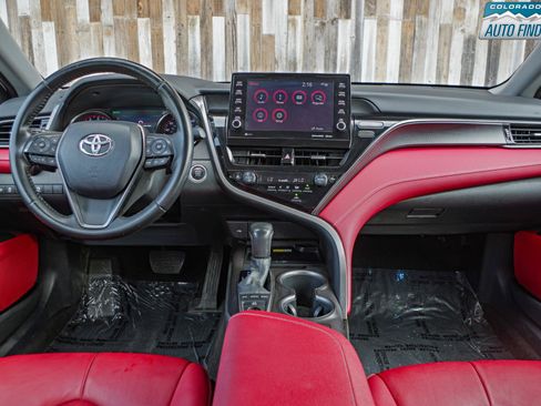 Used 2022 Toyota Camry XSE FWD image 17