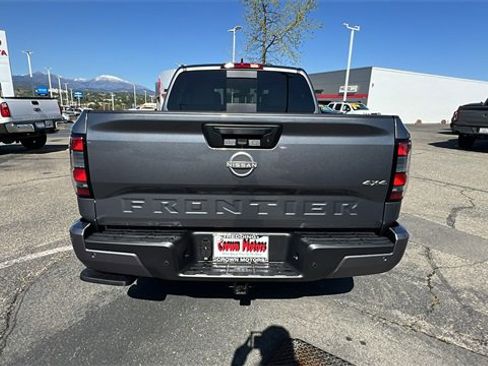 New 2025 Nissan Frontier SV w/ Tow Package image 5