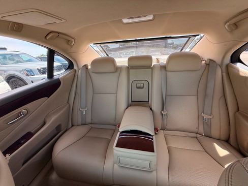 Used 2009 Lexus LS 460 RWD image 58