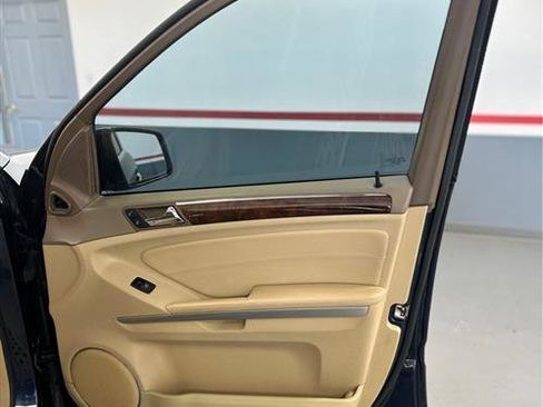 Used 2012 Mercedes-Benz GL 450 4MATIC image 22