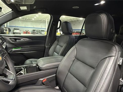 New 2026 Chevrolet Traverse LT w/ Driver Confidence Package image 13