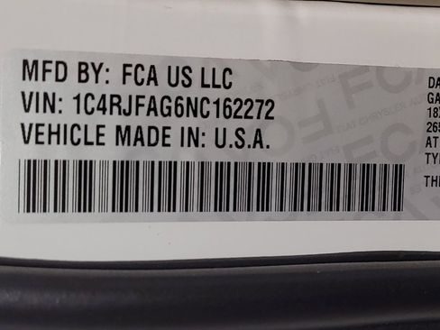 Used 2022 Jeep Grand Cherokee Laredo E AWD/4WD image 33