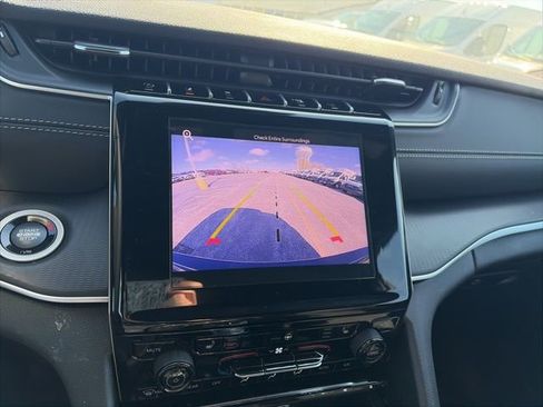 New 2025 Jeep Grand Cherokee Altitude w/ Trailer Tow Package image 20