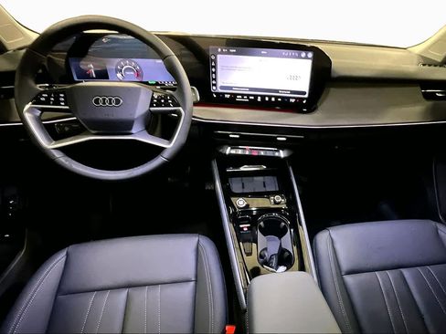 New 2026 Audi Q3 quattro 2.0T AWD/4WD image 5
