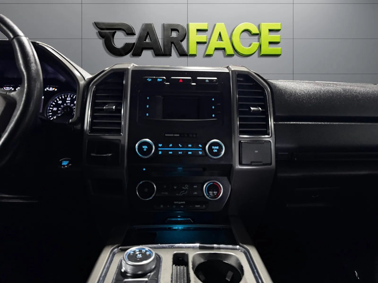 Used 2018 Ford Expedition XLT w/ Equipment Group 201A AWD/4WD image 26