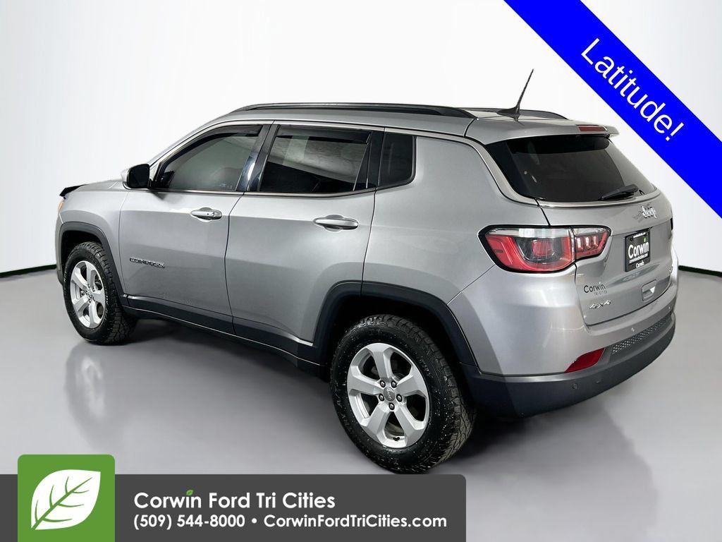 Used 2020 Jeep Compass Latitude w/ Popular Equipment Group AWD/4WD image 11