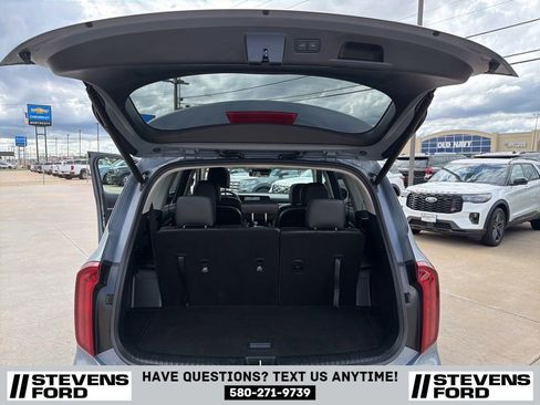 Used 2025 Kia Telluride S AWD/4WD image 39