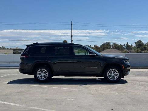Used 2023 Jeep Grand Cherokee L Limited w/ Luxury Tech Group II AWD/4WD image 32
