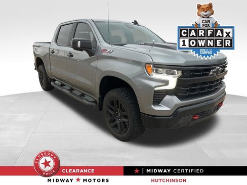 Used 2024 Chevrolet Silverado 1500 LT Trail Boss w/ LT Trail Boss Premium Package AWD/4WD image 1