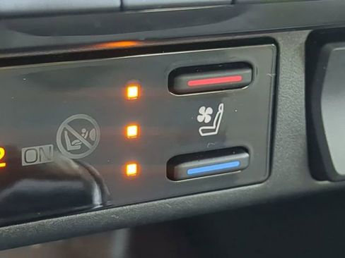 Used 2024 Toyota RAV4 Limited w/ Advanced Technology Package image 28