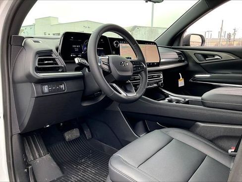 New 2026 Chevrolet Traverse LT w/ Midnight/Sport Edition image 8