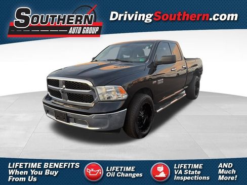 Used 2017 RAM 1500 Classic SLT image 1