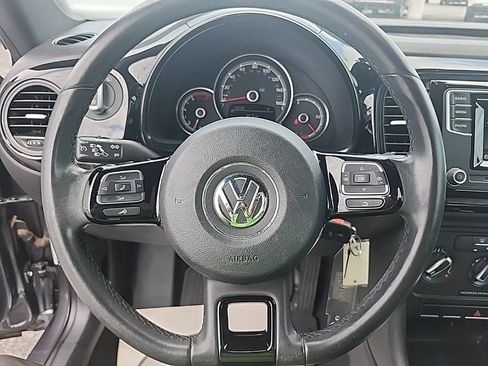 Used 2017 Volkswagen Beetle 1.8T FWD image 8