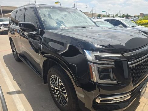 Used 2025 Nissan Armada Platinum w/ Convenience Package AWD/4WD image 3
