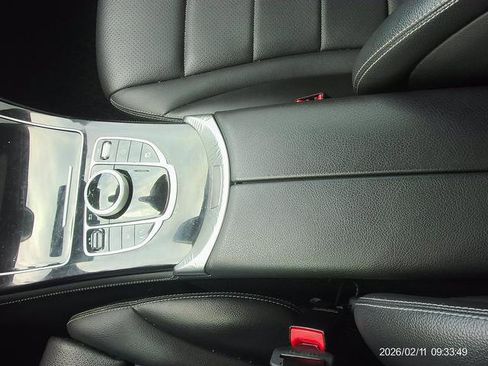 Used 2017 Mercedes-Benz GLC 300 4MATIC image 14