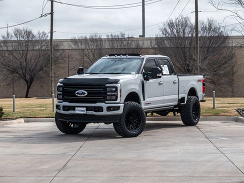 Used 2026 Ford F250 Platinum image 5