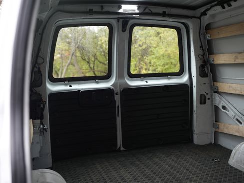 Used 2023 Chevrolet Express 2500 w/ Driver Convenience Package image 26