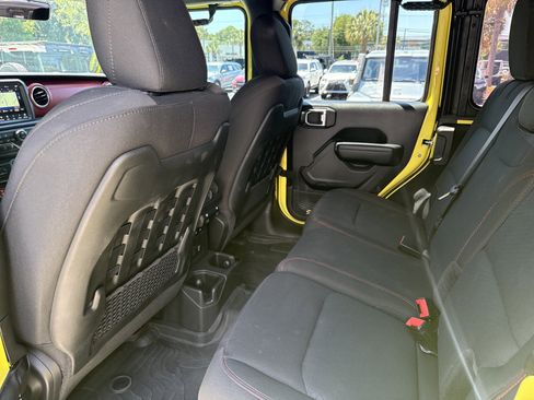 Used 2023 Jeep Wrangler Unlimited Rubicon w/ Xtreme 35 Tire Package AWD/4WD image 20