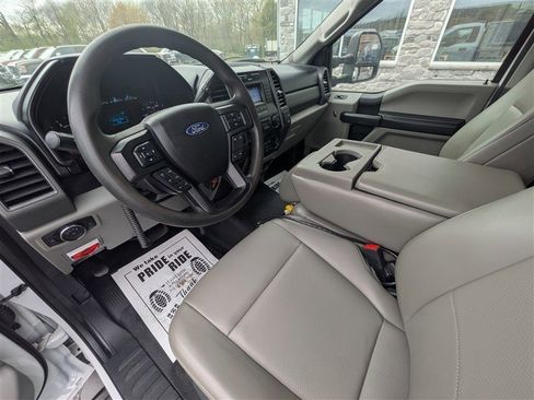 Used 2020 Ford F550 4x4 Regular Cab Super Duty image 15