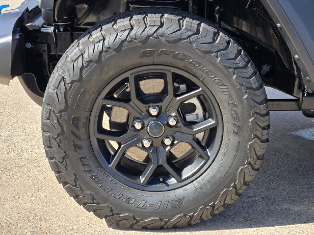 Used 2024 Jeep Wrangler Unlimited AWD/4WD image 10