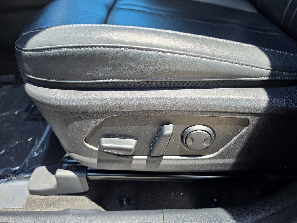 Used 2022 Kia Sorento S FWD image 10