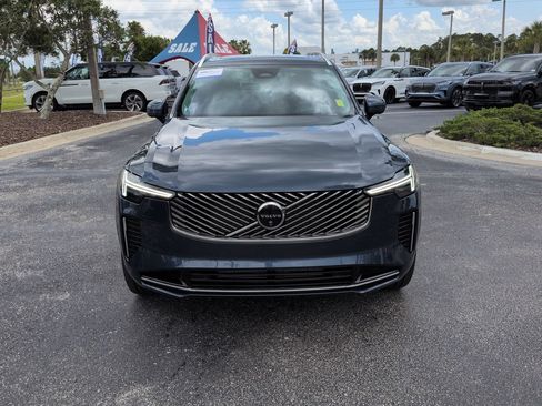 Used 2025 Volvo XC90 T8 Ultra w/ Protection Package Premier AWD/4WD image 9