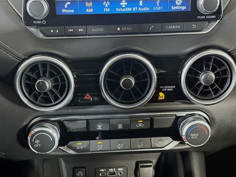 Used 2025 Nissan Sentra SV image 22