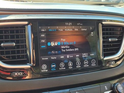 Certified 2018 Chrysler Pacifica Touring-L image 27