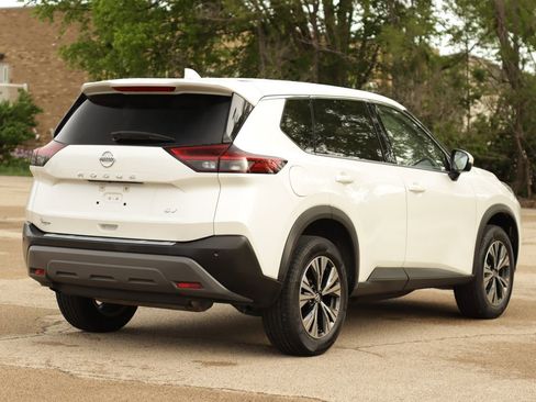 Used 2021 Nissan Rogue SV FWD image 7