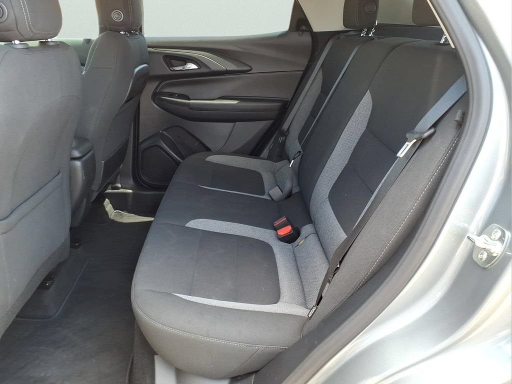 Used 2025 Chevrolet TrailBlazer LT FWD image 22