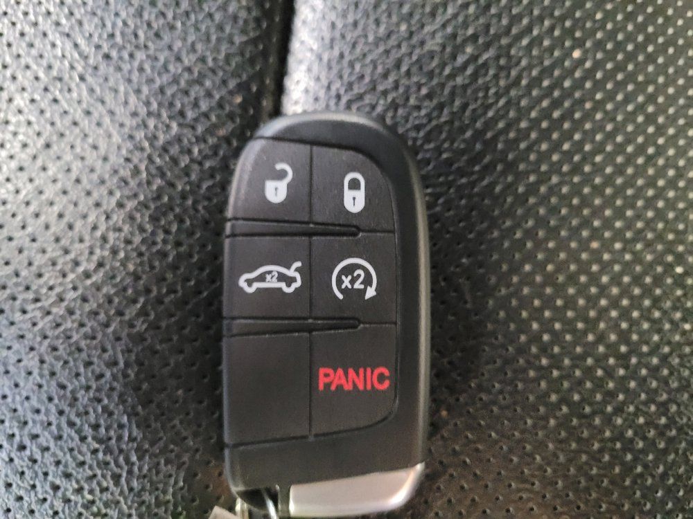 Used 2021 Jeep Compass Trailhawk w/ Sun and Sound Group AWD/4WD image 32