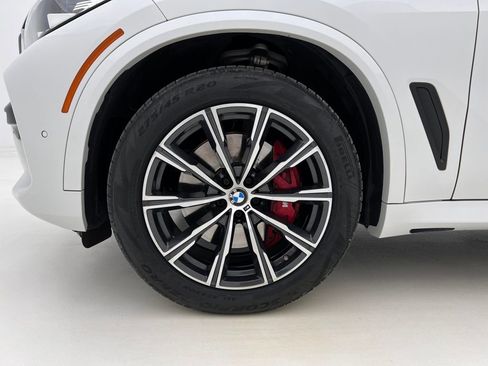 Used 2022 BMW X5 xDrive40i w/ M Sport Package image 29