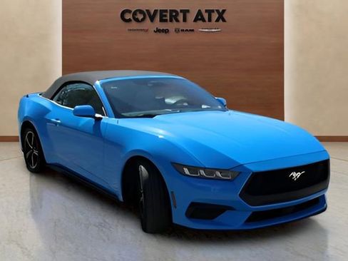 Used 2025 Ford Mustang Premium image 7