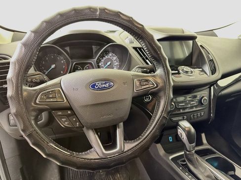 Used 2019 Ford Escape Titanium AWD/4WD image 13