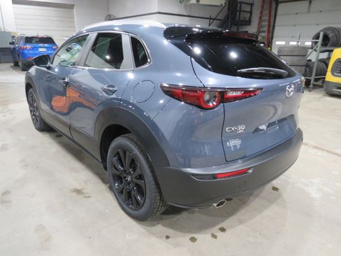Used 2023 MAZDA CX-30 AWD 2.5 S w/ Preferred Package image 4