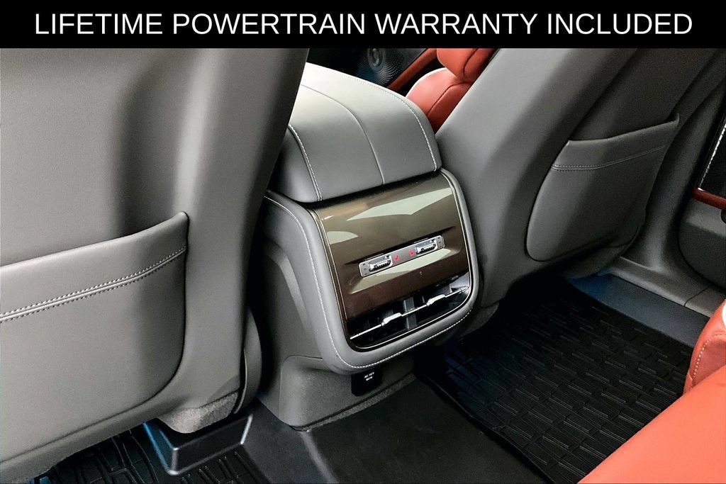 Used 2024 Lincoln Nautilus Black Label AWD/4WD image 31