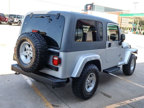 Used 2005 Jeep Wrangler Unlimited AWD/4WD image 6