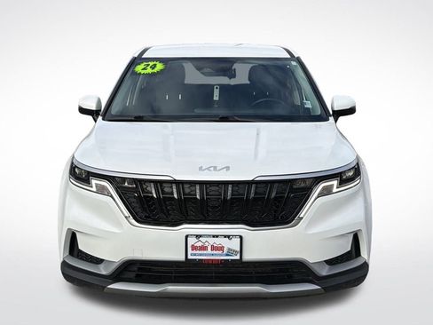 Used 2024 Kia Carnival LX image 9